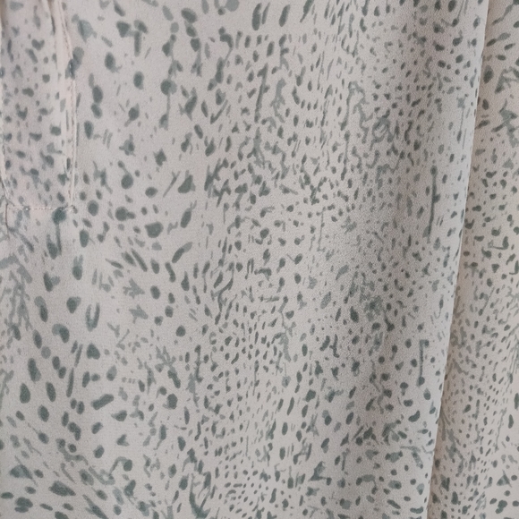 ⭐Dalia | Contemporary Animal Print Blouse Pink - Picture 6 of 6